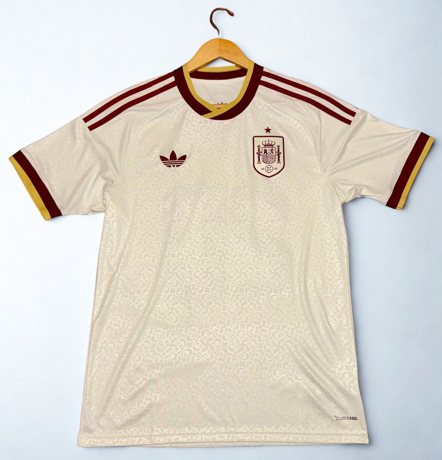 Espanha 2026/27 II — Pedri 20, Tam. M