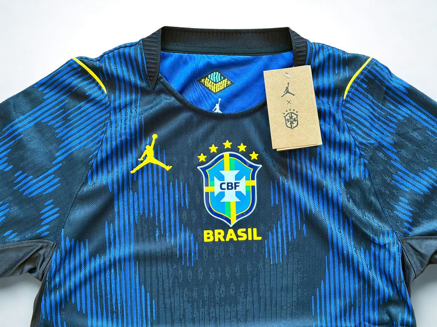 Camisa Seleção Brasileira 2026/27 II - Detalhe escudo