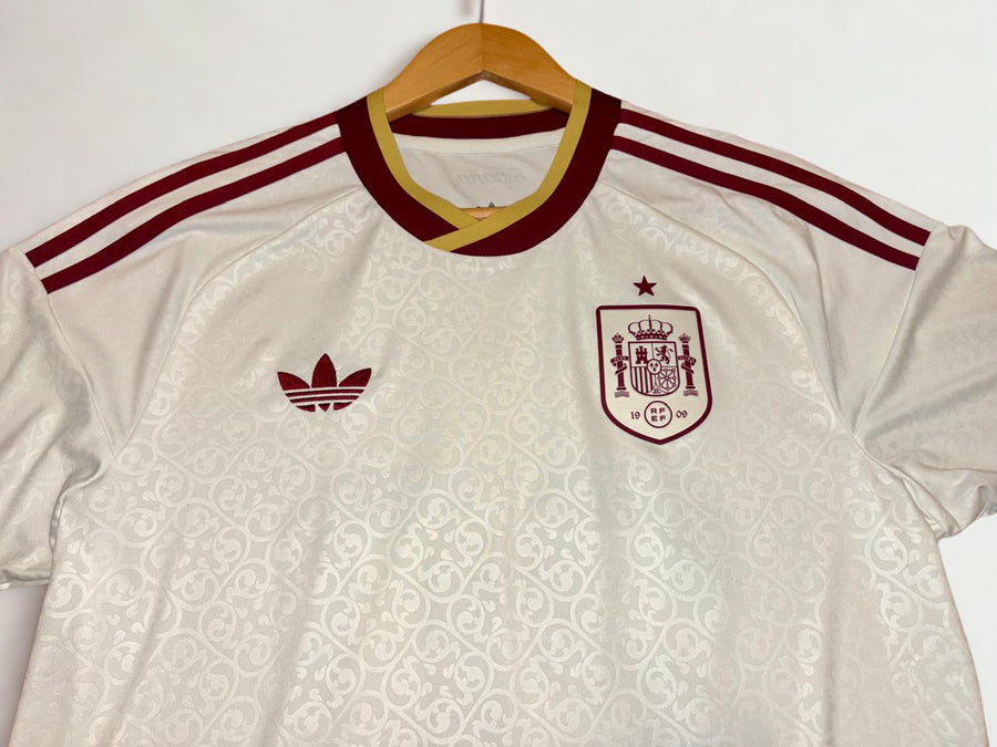 Espanha 2026/27 II — Pedri 20, Tam. M